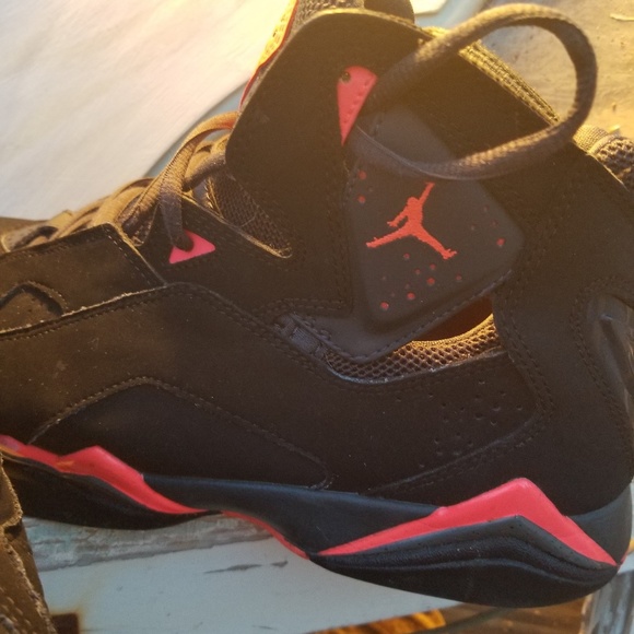 Nike Air Jordans - Picture 5 of 6